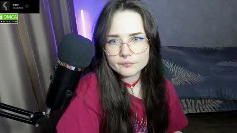 Red online show from 12/22/24, 08:03