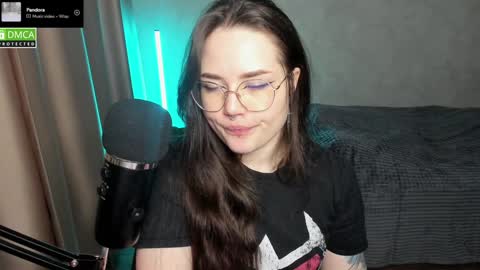 Red online show from 01/24/25, 07:28