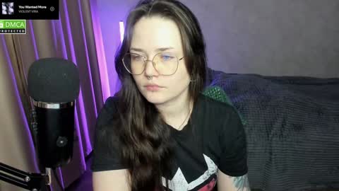 Red online show from 01/25/25, 06:57