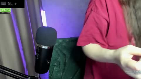 Red online show from 02/14/25, 06:40