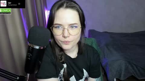 Red online show from 02/18/25, 10:14