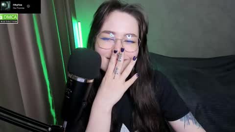 Red online show from 02/19/25, 09:25