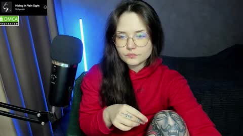 Red online show from 09/11/25, 07:14