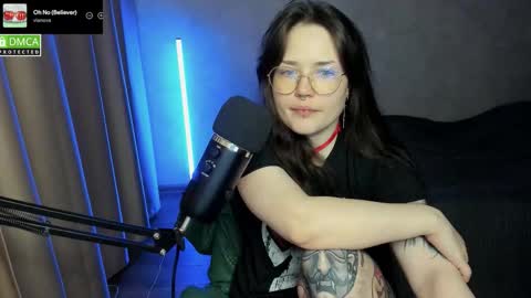 Red online show from 09/14/25, 07:02