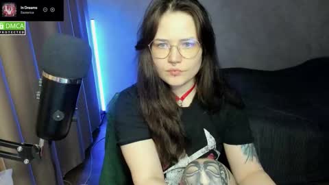 Red online show from 09/16/25, 06:42