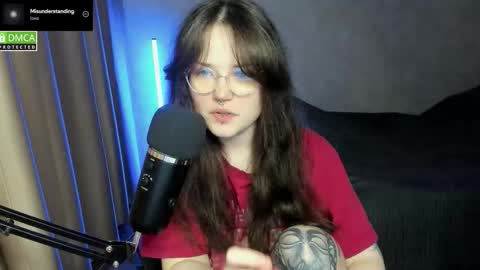 Red online show from 09/25/25, 06:44