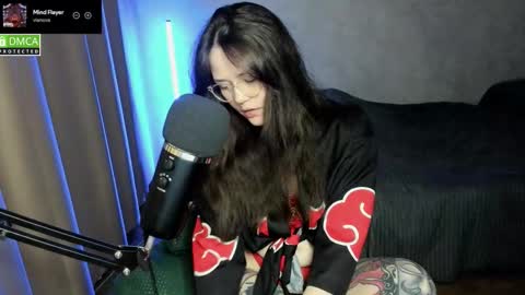 Red online show from 09/26/25, 06:56