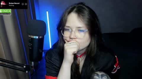 Red online show from 09/27/25, 06:46