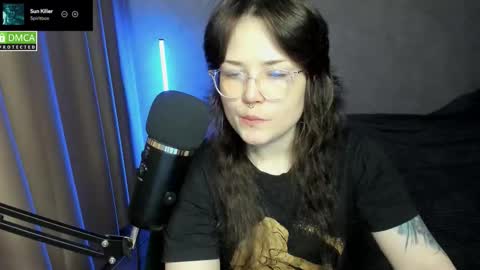 Red online show from 10/11/25, 06:28