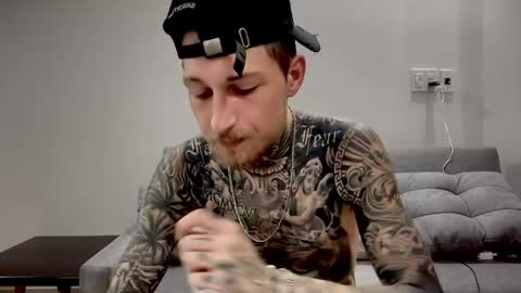 hellacozy online show from 04/18/26, 02:32