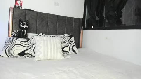 helldy_666 online show from 04/24/26, 03:31