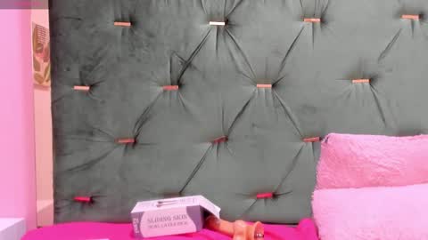 Hellen  online show from 02/14/25, 05:25