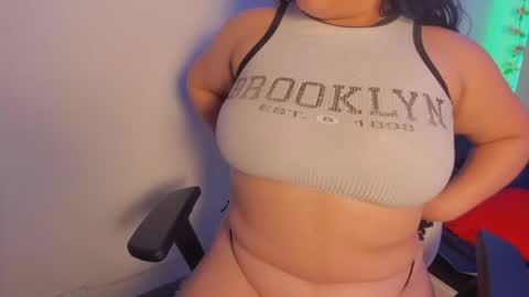 Snapshot of hellen__smith_ chatting on 04/27/26, 06:55 hellen__smith_ online show from 04/27/26, 06:55