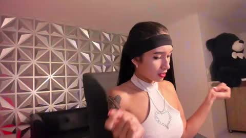 Hellen online show from 09/12/25, 12:16