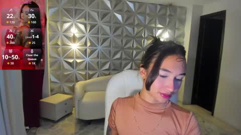 Snapshot of hellen_tease chatting on 05/30/26, 12:46 Hellen online show from 05/30/26, 12:46