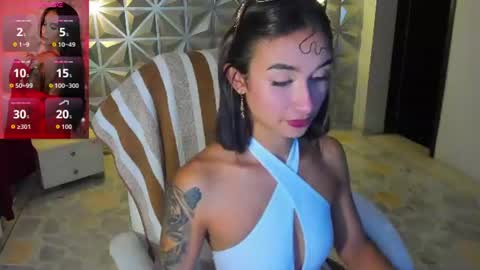 Snapshot of hellen_tease chatting on 06/23/26, 01:53 Hellen online show from 06/23/26, 01:53