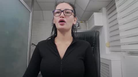    online show from 10/14/25, 03:07