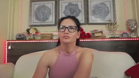 Snapshot of hellendesire chatting on 07/17/26, 02:18 online show from 07/17/26, 02:18