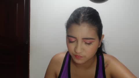 Snapshot of hellennmoon chatting on 02/09/25, 12:28 Hellen online show from 02/09/25, 12:28