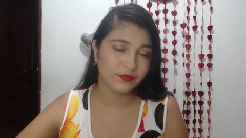 Snapshot of hellennmoon chatting on 02/16/25, 05:15 Hellen online show from 02/16/25, 05:15
