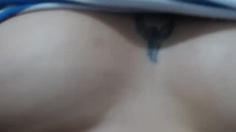 Snapshot of hellennmoon chatting on 03/01/25, 05:27 Hellen online show from 03/01/25, 05:27
