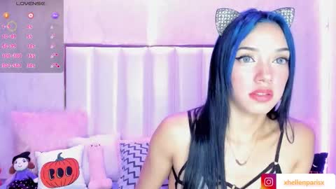 Hellen Paris online show from 10/28/25, 05:55