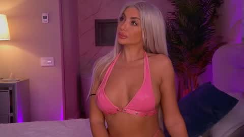 hellenroyy online show from 09/14/25, 03:16