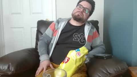 Snapshot of hellflow chatting on 02/14/25, 06:19 hellflow online show from 02/14/25, 06:19