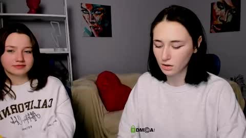 Helli online show from 03/04/25, 01:28