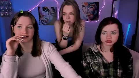 Helli online show from 02/03/26, 02:53