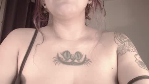 Snapshot of hello_demonkitty chatting on 12/11/24, 06:36 SIMONA online show from 12/11/24, 06:36