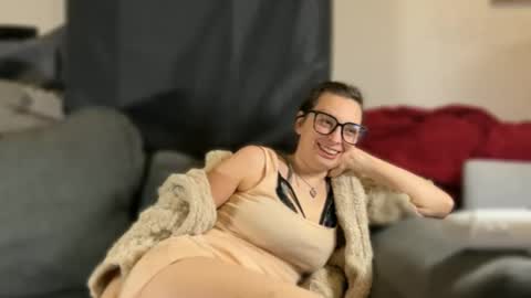 Katie 3 online show from 03/14/26, 07:30