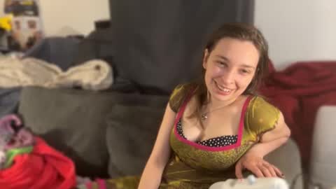 Katie 3 online show from 04/09/26, 06:24