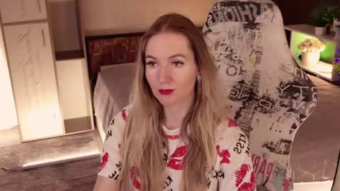 Alisia  Monday to Friday from 10 am to 4 pm GMT 2 online show from 07/09/26, 08:18