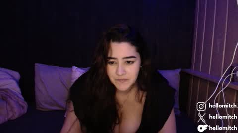 Snapshot of hellobitch98 chatting on 10/24/25, 11:01 Mitch online show from 10/24/25, 11:01