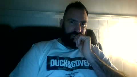 Snapshot of hellobunbunx0 chatting on 12/27/24, 01:22 hellobunbunx0 online show from 12/27/24, 01:22