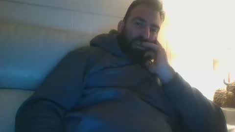 Snapshot of hellobunbunx0 chatting on 11/26/25, 09:38 hellobunbunx0 online show from 11/26/25, 09:38