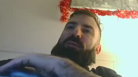 Snapshot of hellobunbunx0 chatting on 12/18/25, 04:13 hellobunbunx0 online show from 12/18/25, 04:13