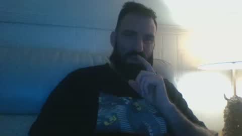 Snapshot of hellobunbunx0 chatting on 12/20/25, 03:30 hellobunbunx0 online show from 12/20/25, 03:30