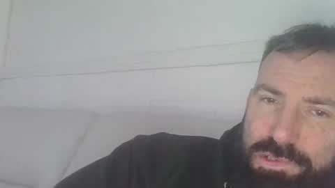 Snapshot of hellobunbunx0 chatting on 12/22/25, 09:06 hellobunbunx0 online show from 12/22/25, 09:06