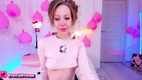 helloiamastrid online show from 04/15/26, 07:48