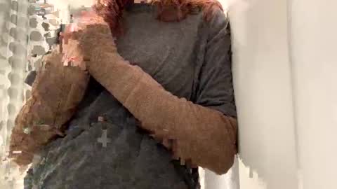 hellokitten123 online show from 01/13/25, 08:15