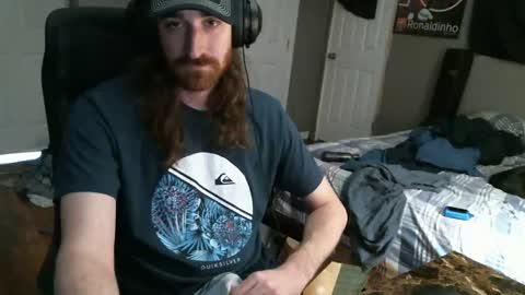 longhairbeardedguy online show from 12/31/24, 09:17