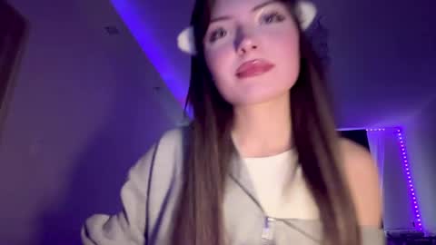 hellyluxury online show from 05/13/26, 03:09