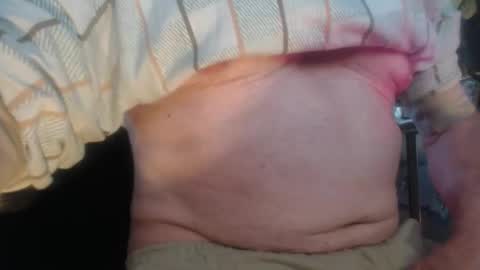 Snapshot of helvella chatting on 04/14/26, 06:19 Helvell online show from 04/14/26, 06:19