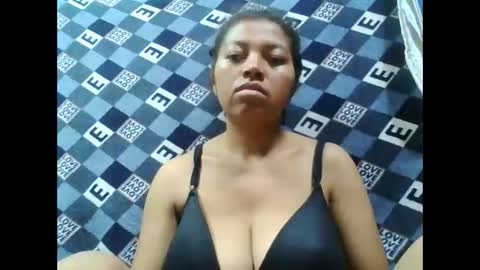 Snapshot of henitsaldy chatting on 09/18/25, 04:47 henitsaldy online show from 09/18/25, 04:47