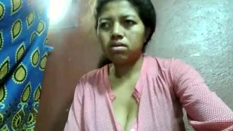 Snapshot of henitsaldy chatting on 10/06/25, 06:00 henitsaldy online show from 10/06/25, 06:00