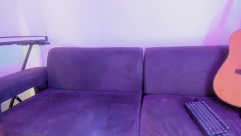 henrik_senn online show from 11/12/25, 11:03