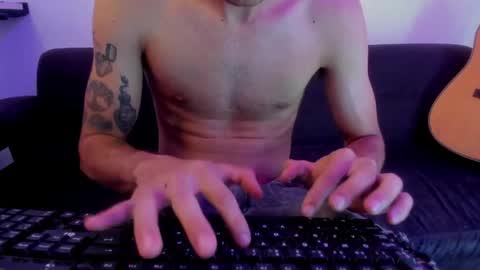 henrik_senn online show from 04/12/26, 09:53