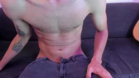 henrik_senn online show from 07/14/26, 11:49